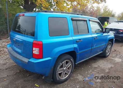2008 Jeep Patriot Sport from USA, damaged, VIN 1J8FT28W98D519051